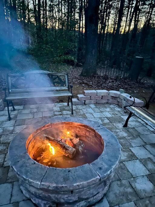 Beautiful & Peaceful Cabin W/ Deck Garden & Fire-Pit Murphy Exterior photo